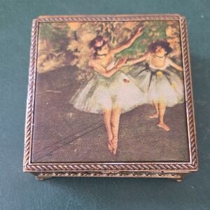 Elegant Gold tone Jewelry Box with Ballet Design Danseuses En Jaune by Degas